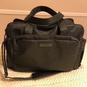 Ju-Ju-Be Be Prepared Black Out